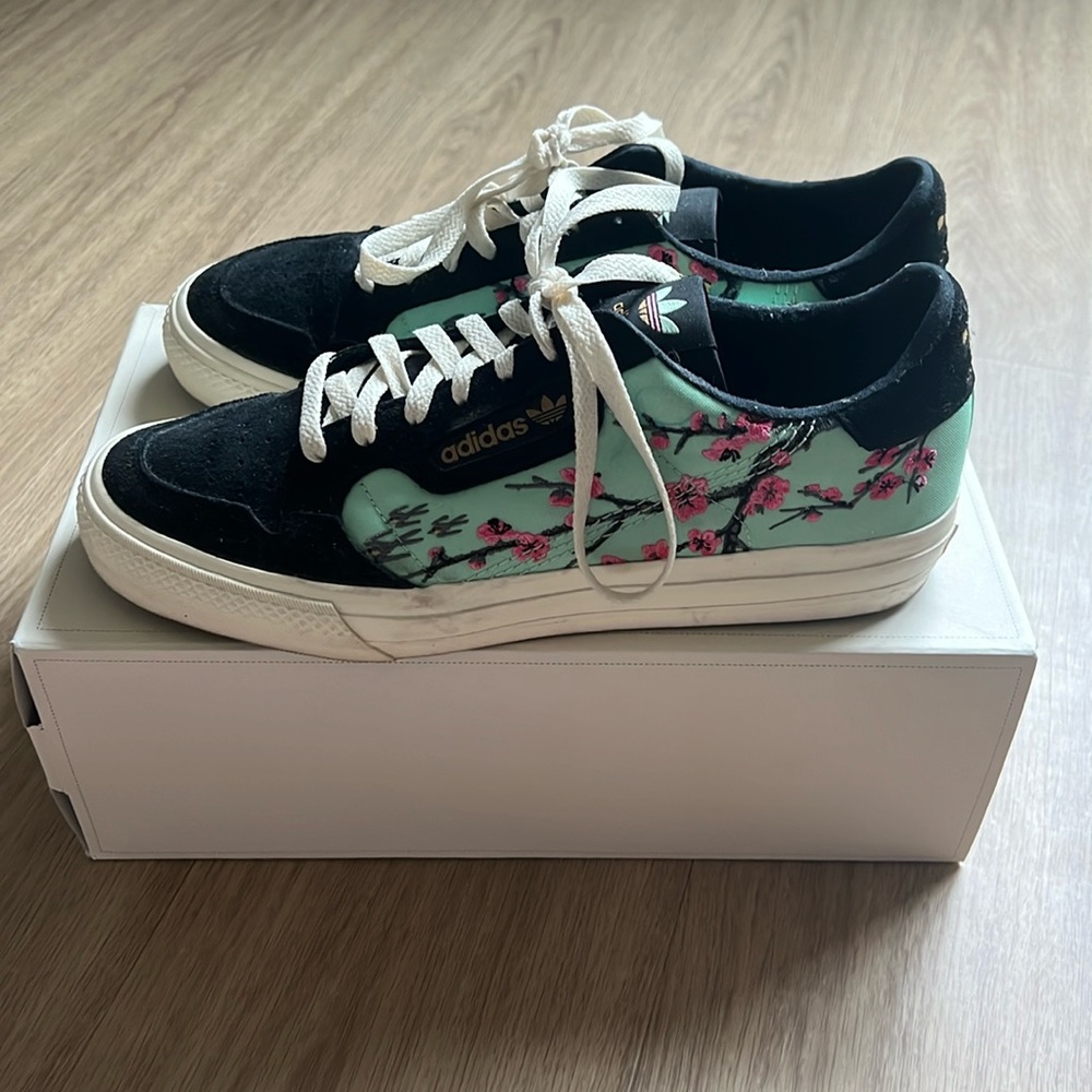 Limited Edition Arizona X Adidas Continental, Size 10, With Box & 3 Shoelaces